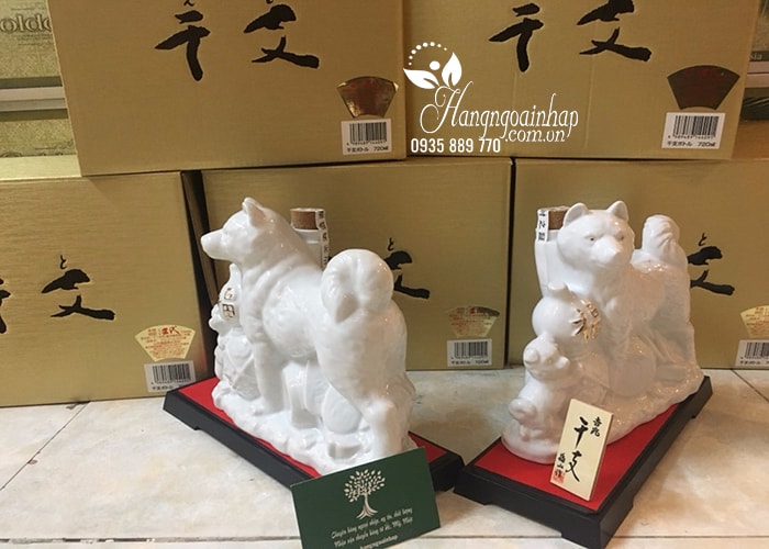 chai-ruou-sake-hinh-con-cho-trang-hachiko-720ml-nhat-ban-3 Chai rượu Sake hình con chó trắng Hachiko 720ml Nhật Bản (3)
