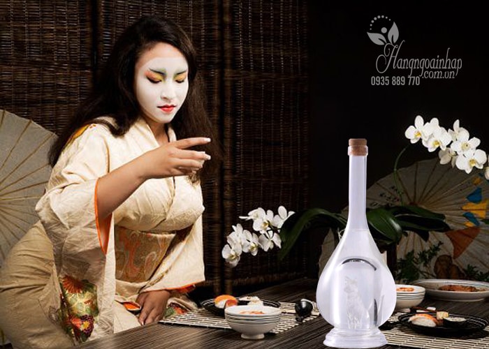 set-2-chai-ruou-cho-vang-cho-bac-sake-yatsushika-500-ml-nhat-ban-3 Set 2 chai rượu hình chó vàng, chó bạc Sake Yatsushika 500ml của Nhật