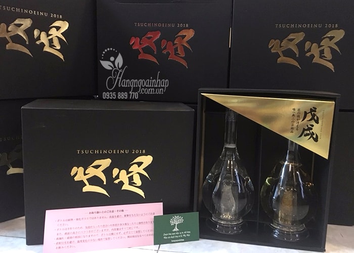 set-2-chai-ruou-cho-vang-cho-bac-sake-yatsushika-500-ml-nhat-ban-5 Set 2 chai rượu hình chó vàng, chó bạc Sake Yatsushika 500ml