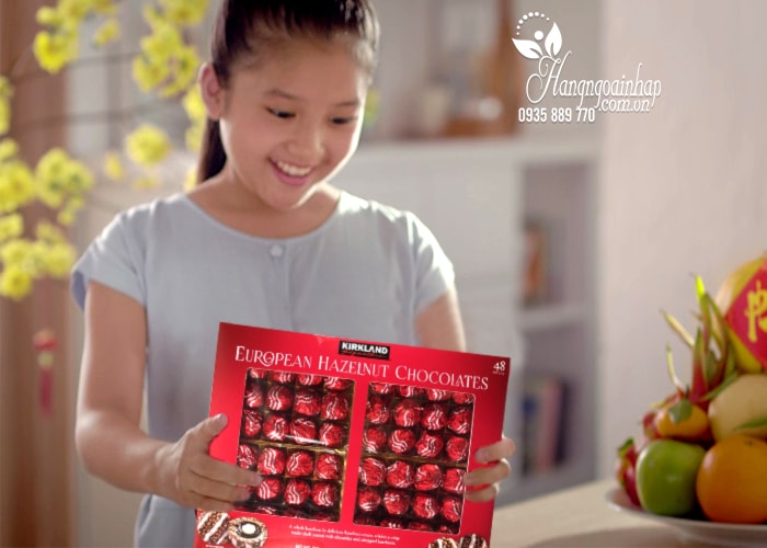 socola-kirkland-signature-european-hazelnut-chocolates-48-vien-cua-my-6 Socola bọc hạt phỉ Kirkland European Hazelnut Chocolates 48 viên